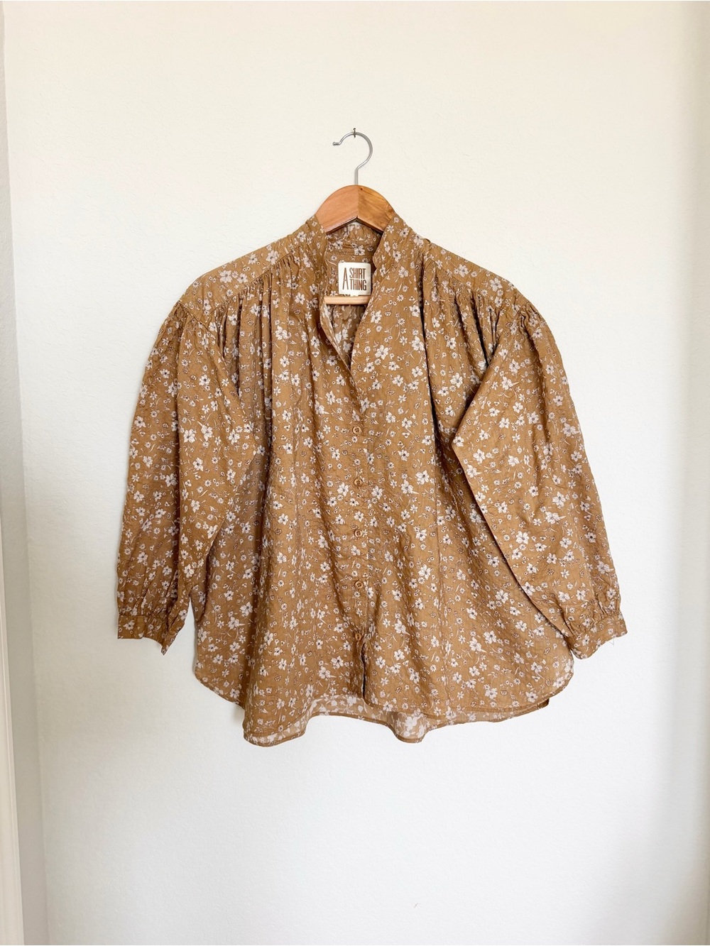 A Shirt Thing Flora Tobacco floral shirt Size Medium Floral